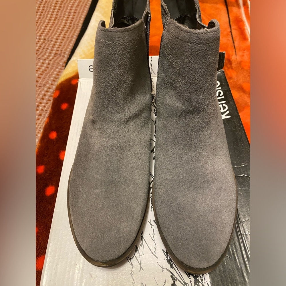 Kensie grey suede booties